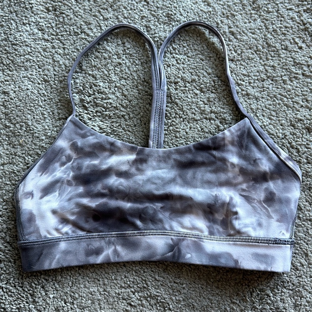Lululemon Flow Y Nulu light support bra A-C cups